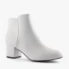ESTA WHITE -shoe Shop 1 f765cb79 17bf 4bae ac28 400cb850a741