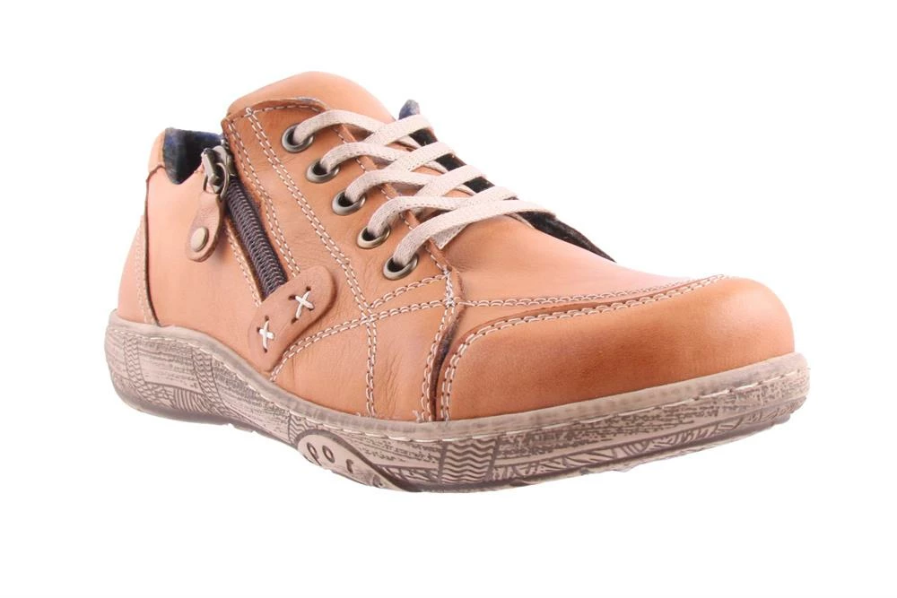 RIKKYS TAN 3 RIKKYS TAN