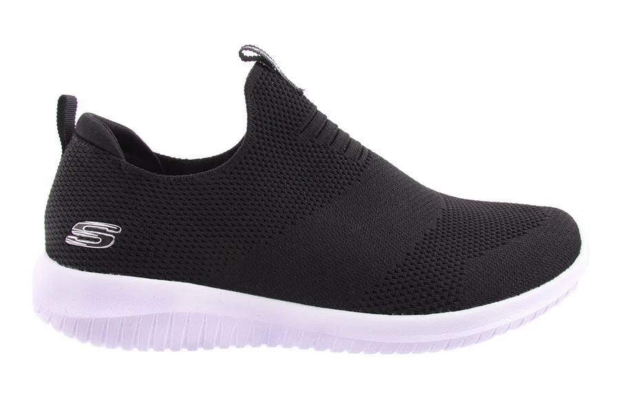Skechers ULTRA FLEX-FIRST TAKE BLK/WHT 4 Skechers ULTRA FLEX-FIRST TAKE BLK/WHT - Image 2